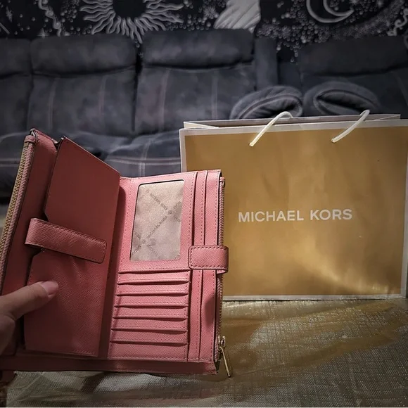 Michael Kors Pink Satchel with Gold Hardware and Top Handle with wallet combo - Picture 13 of 17